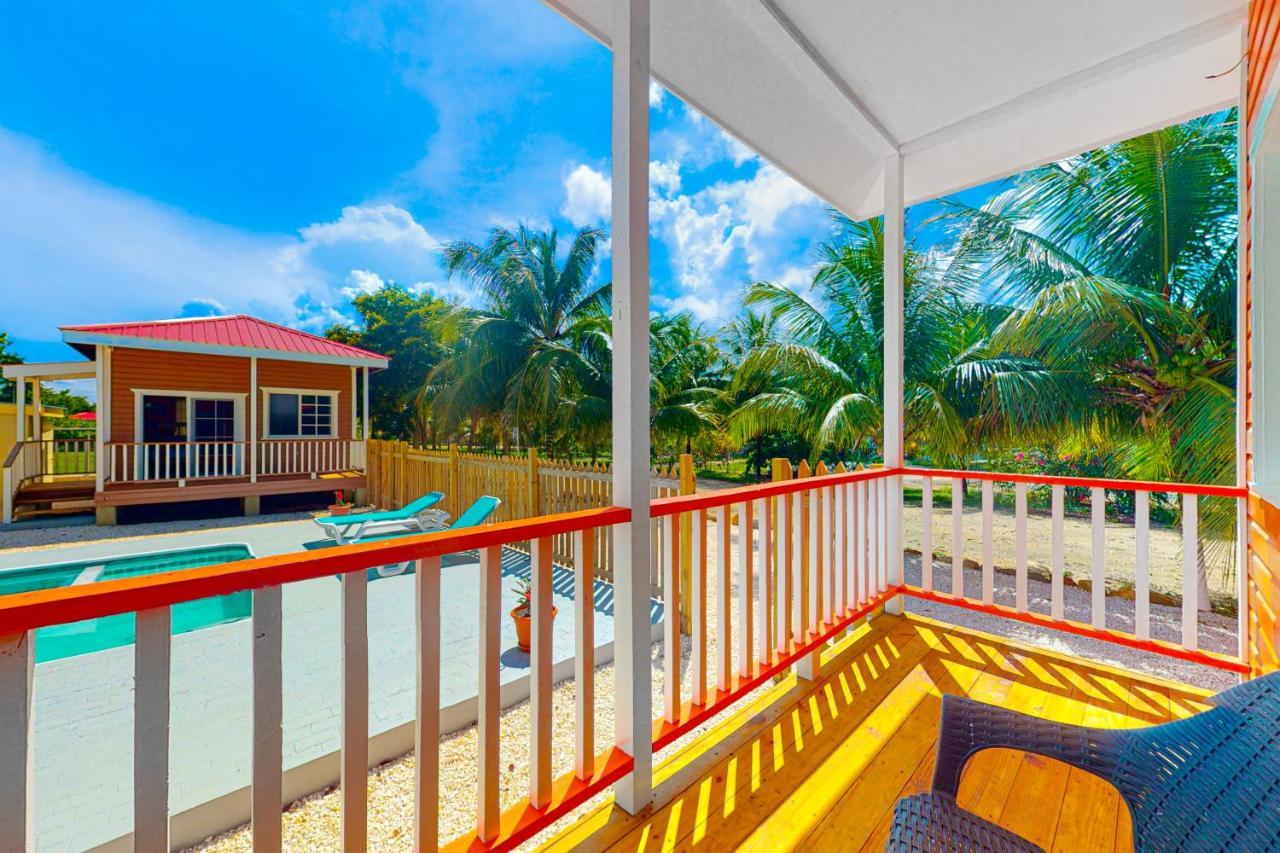 Bella At Hummingbird Estate Gold Standard Certified Hotel Dangriga Exterior photo